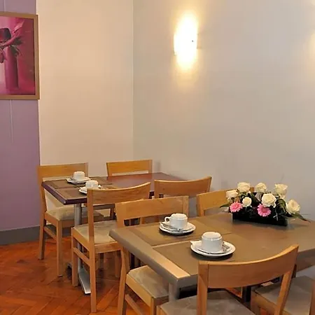 Lux Hotel